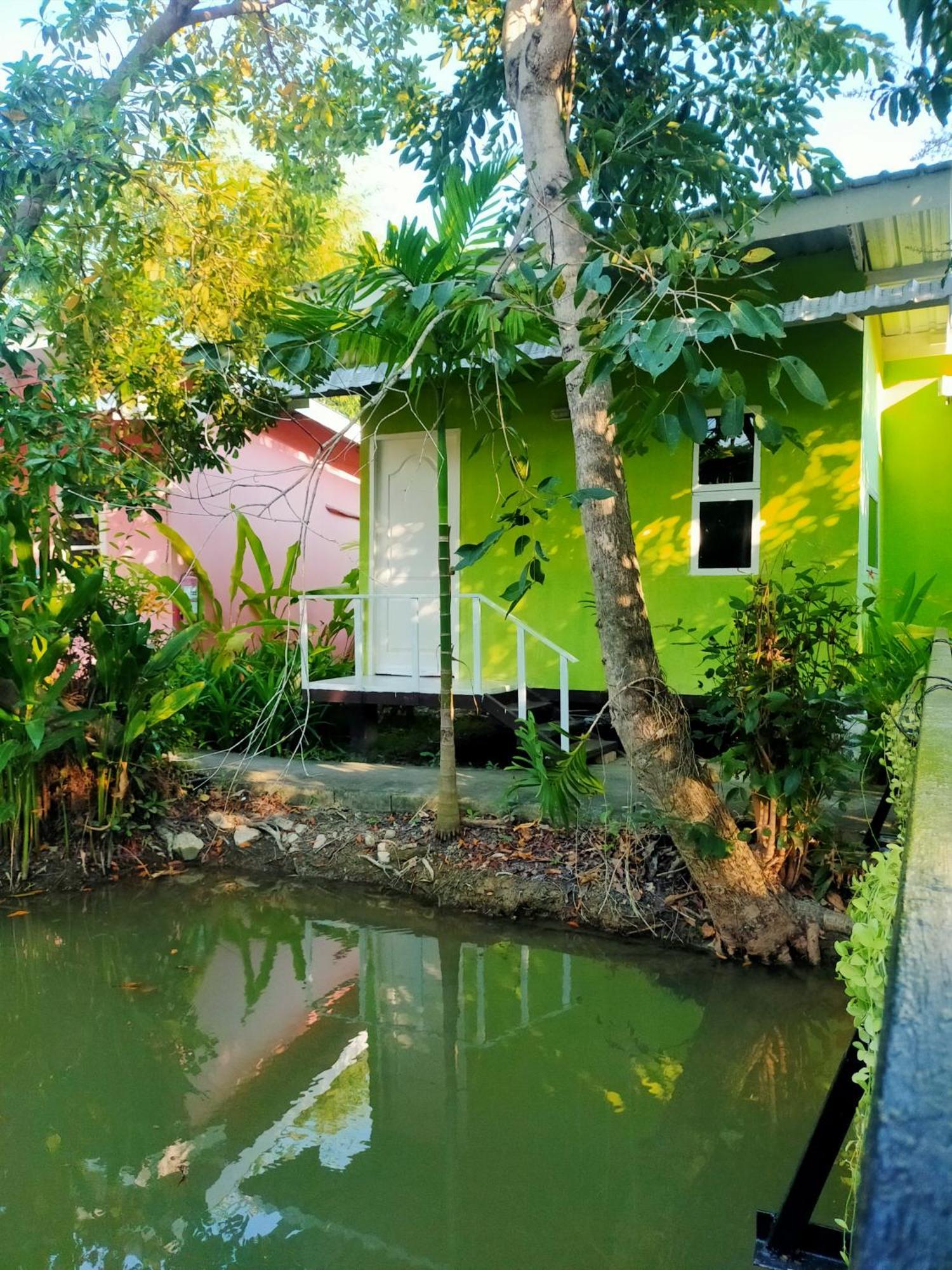 Ban Suan Lung Rin Hotel Kanchanaburi City Exterior photo