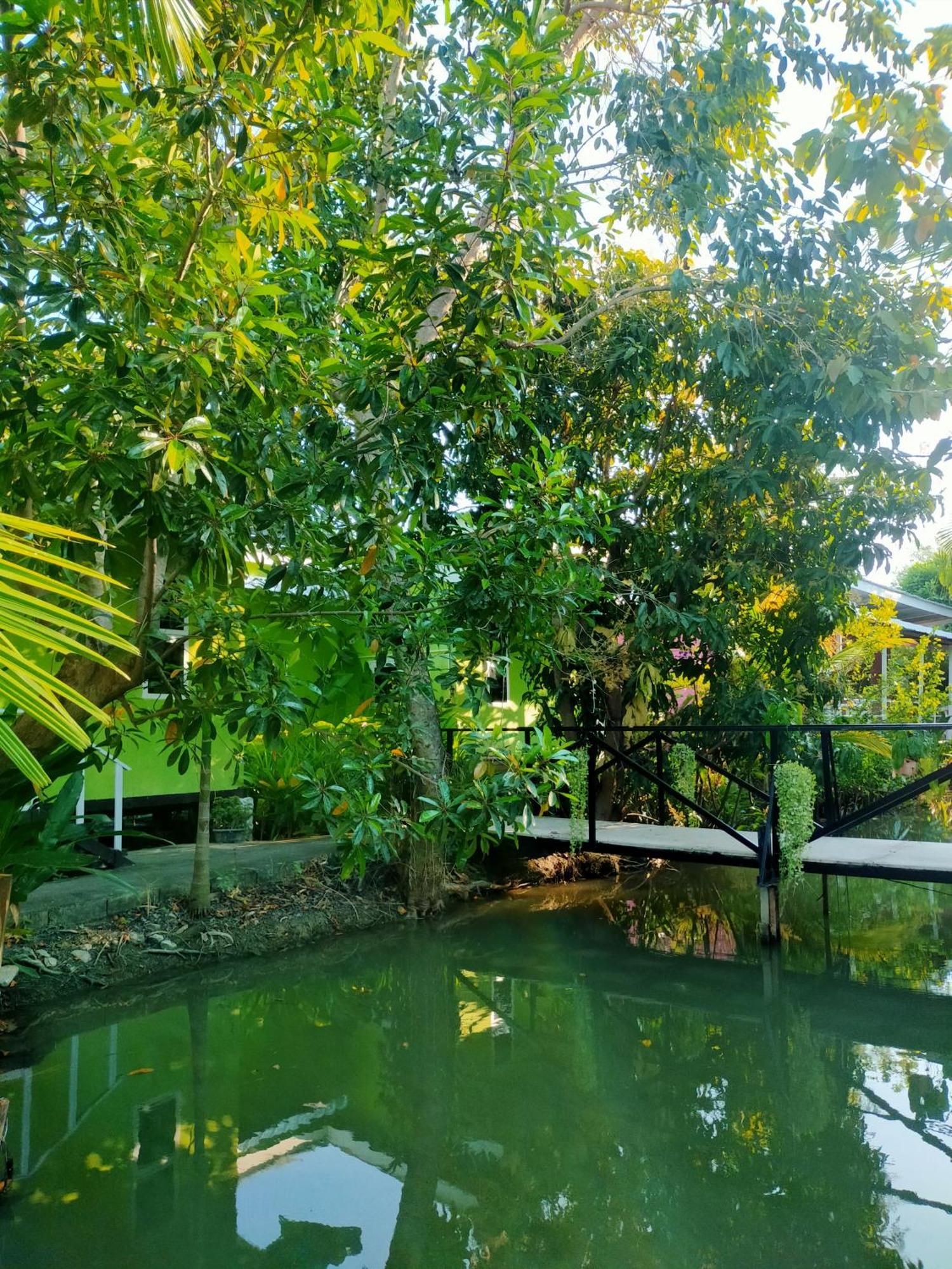 Ban Suan Lung Rin Hotel Kanchanaburi City Exterior photo